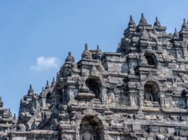 Heritage of European and Asian Architecture: From Castles to Temples